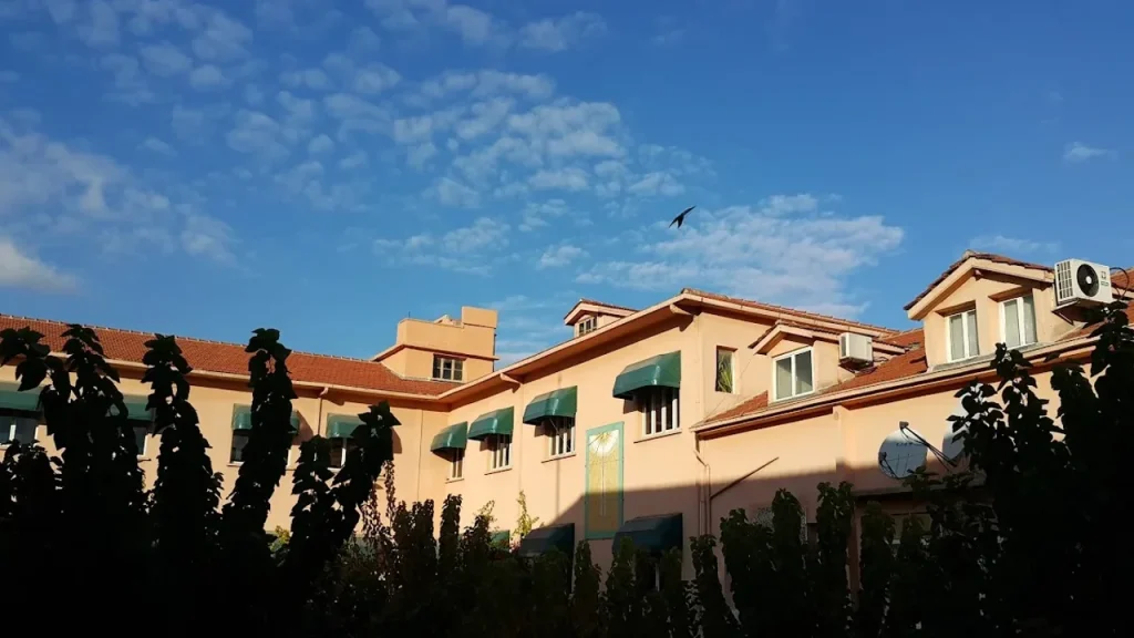 Saint Joseph Lisesi Alsancak Uzman Ortodonti Rehberi